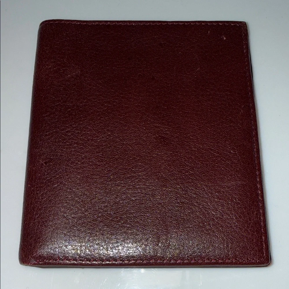 Men’s burgundy genuine, leather bifold wallet Classic slim ID wallet.  4 x 5